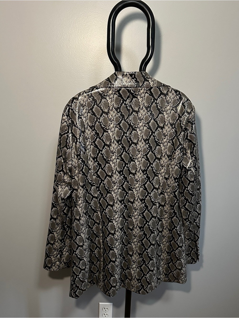 Ladies Shoedazzle faux leather reptile print blazer NWT - Picture 6 of 7